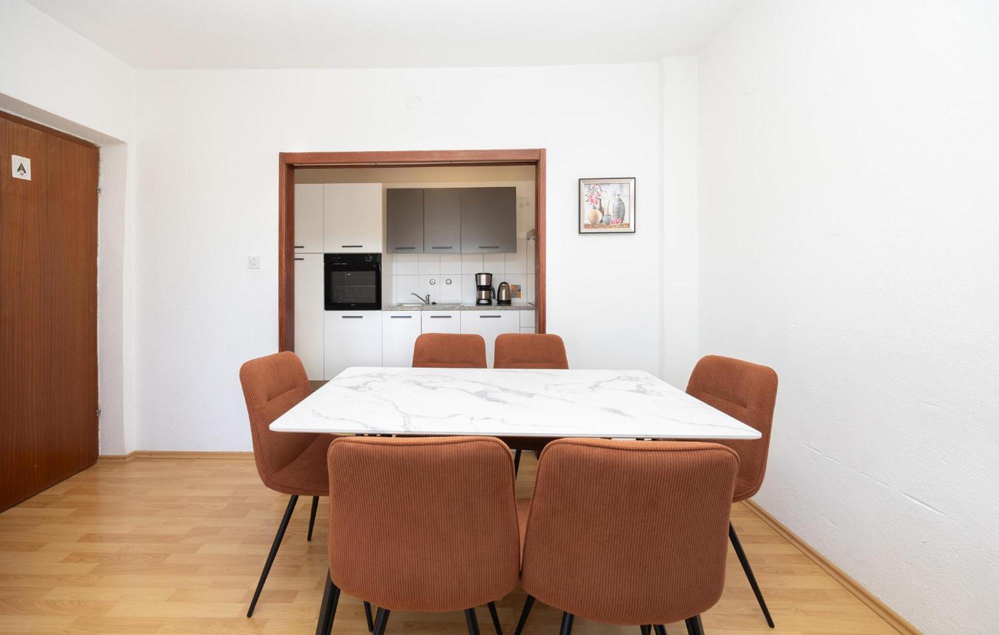 3 Bedroom Gorgeous Apartment In טרוגיר מראה חיצוני תמונה
