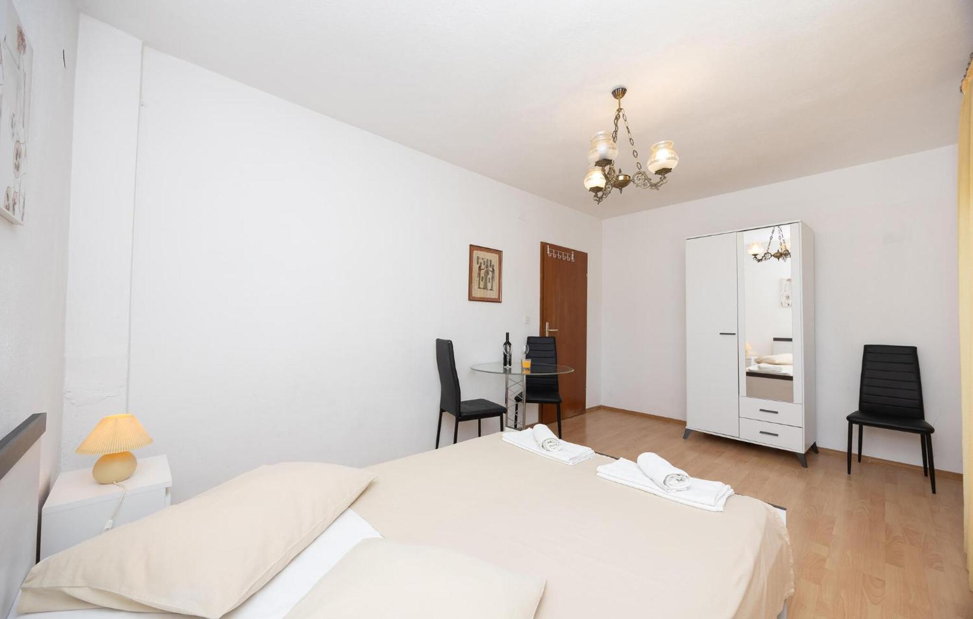 3 Bedroom Gorgeous Apartment In טרוגיר מראה חיצוני תמונה